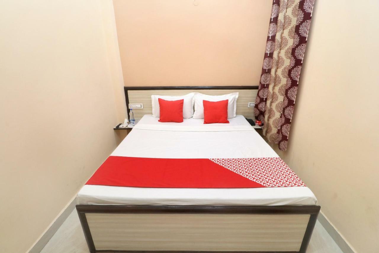 Vaccinated Staff- Oyo 15127 Pryag Guest House Jalandhar Exterior photo